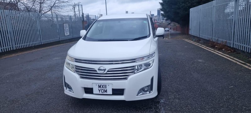 NISSAN ELGRAND