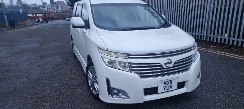 NISSAN ELGRAND